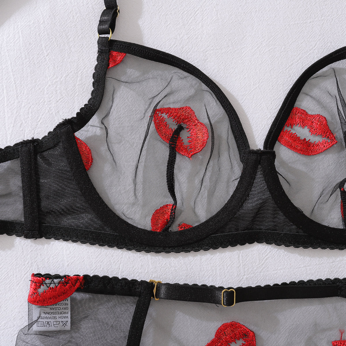 Kisses Noir Set – V-Collection