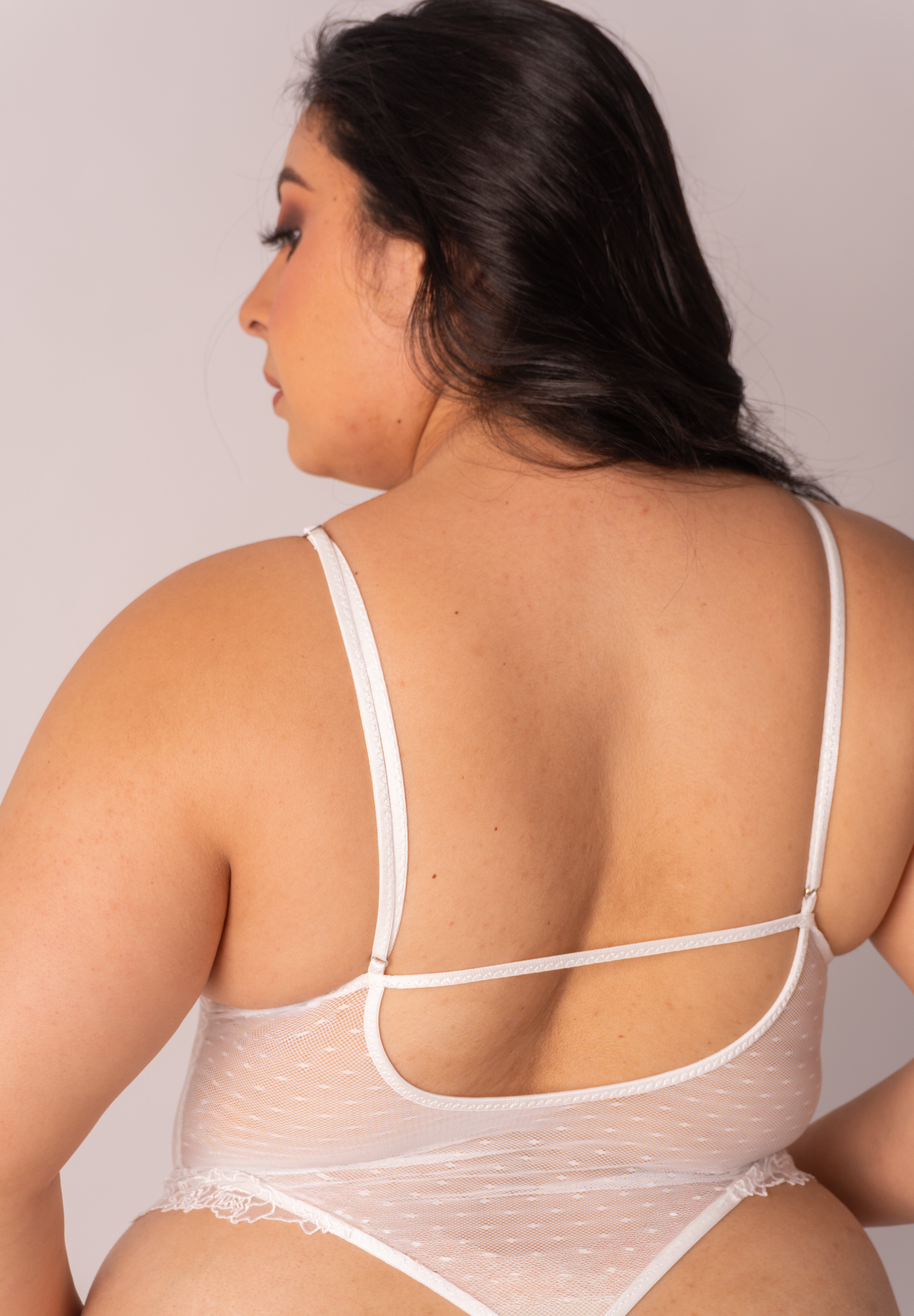Ivory Body – V-Collection