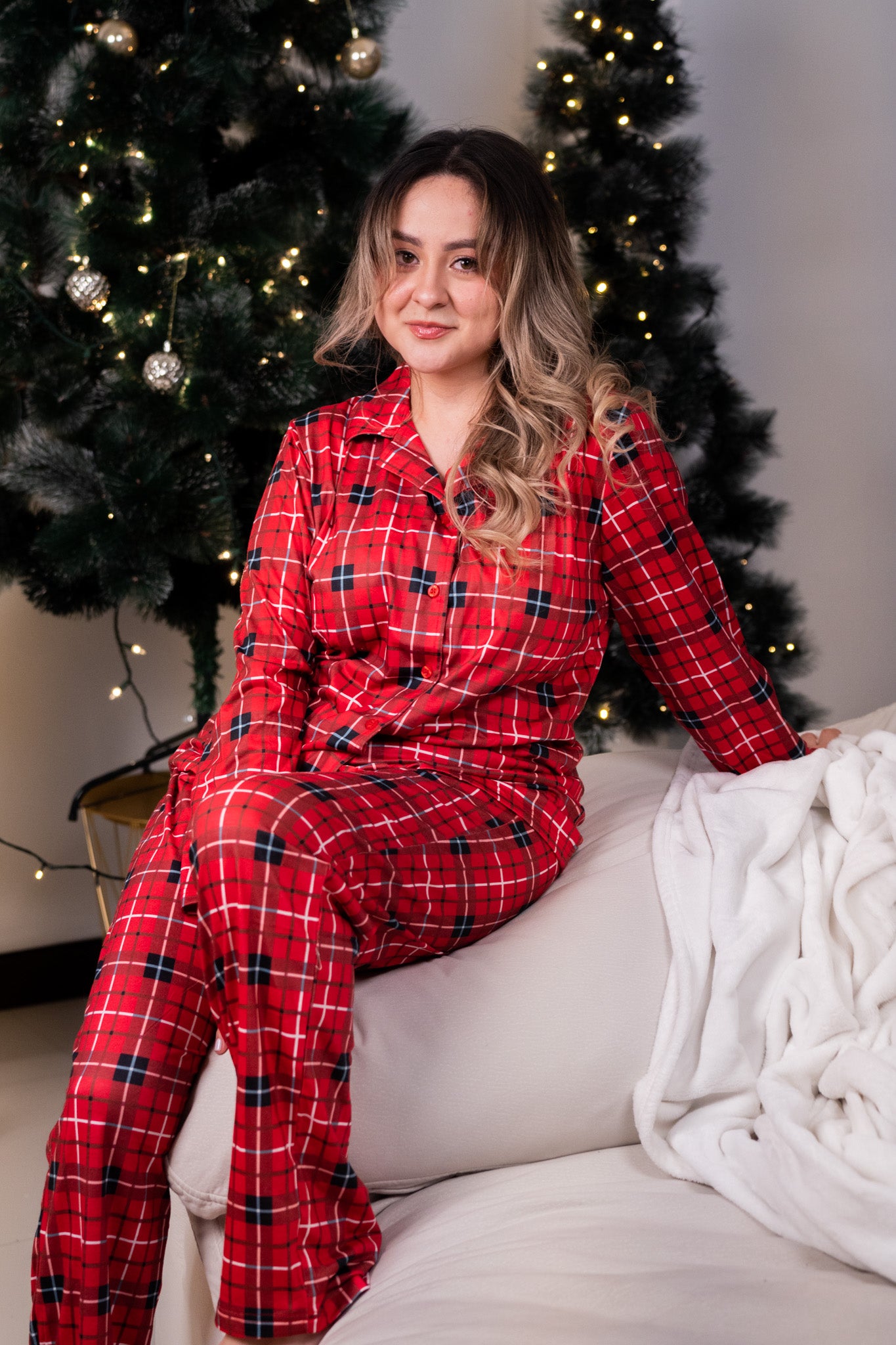 Red Plaid Xmas Woman